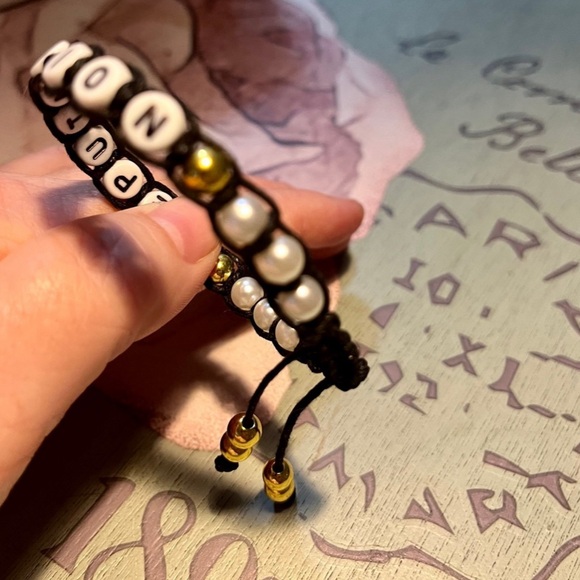 Handmade Taylor Swift Eras REPUTATION Beaded Bracelet - Adjustable - Picture 2 of 5